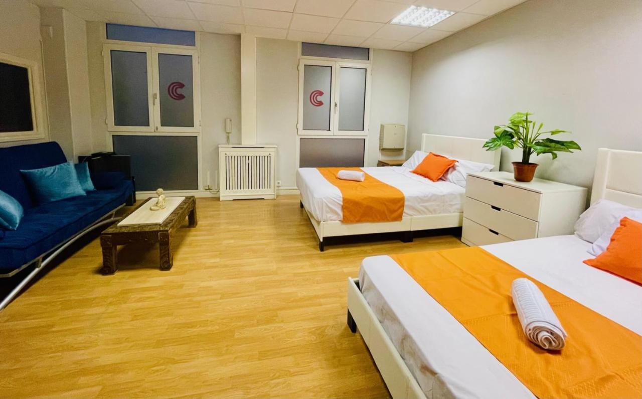 Punta Me Beautiful Apartments In Madrid Downtown Bagian luar foto