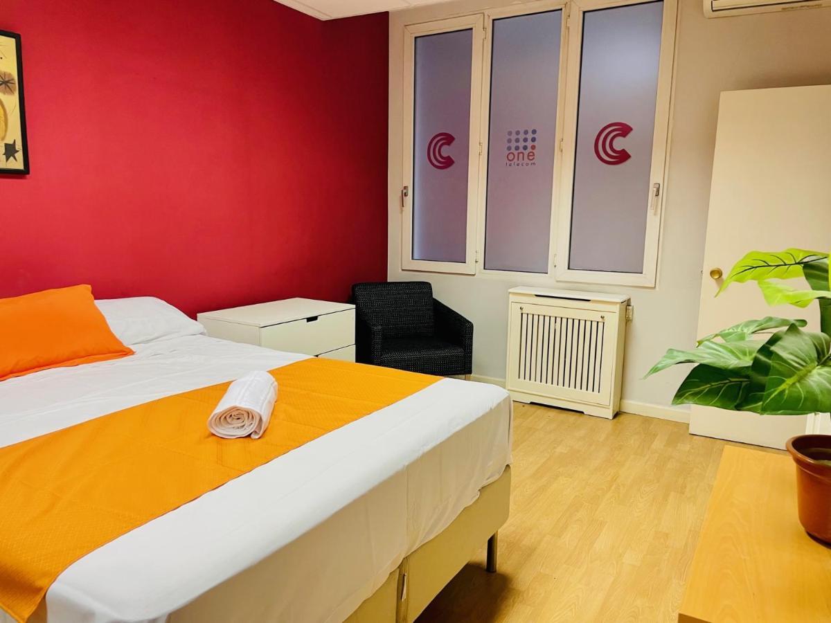 Punta Me Beautiful Apartments In Madrid Downtown Bagian luar foto