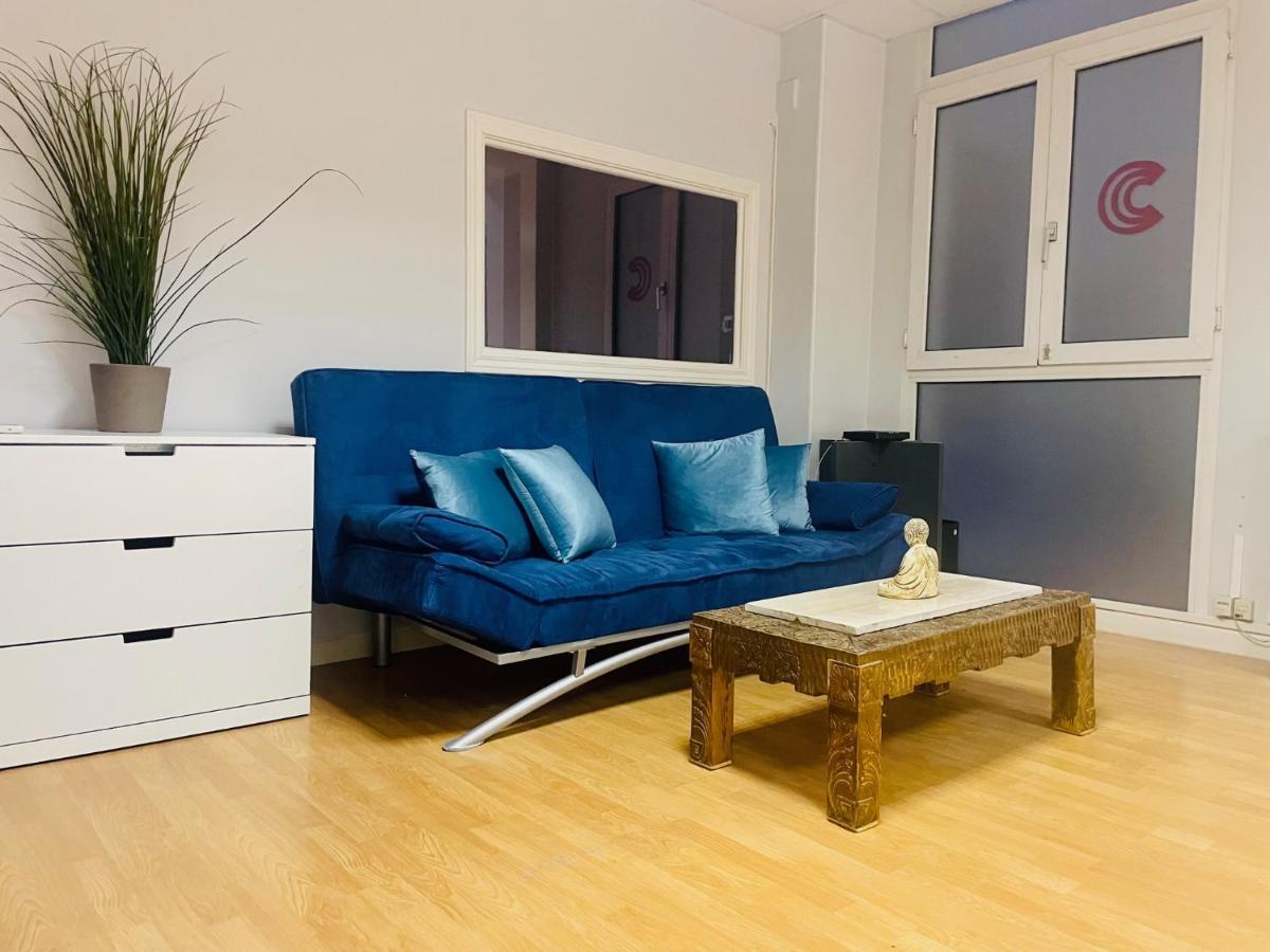 Punta Me Beautiful Apartments In Madrid Downtown Bagian luar foto
