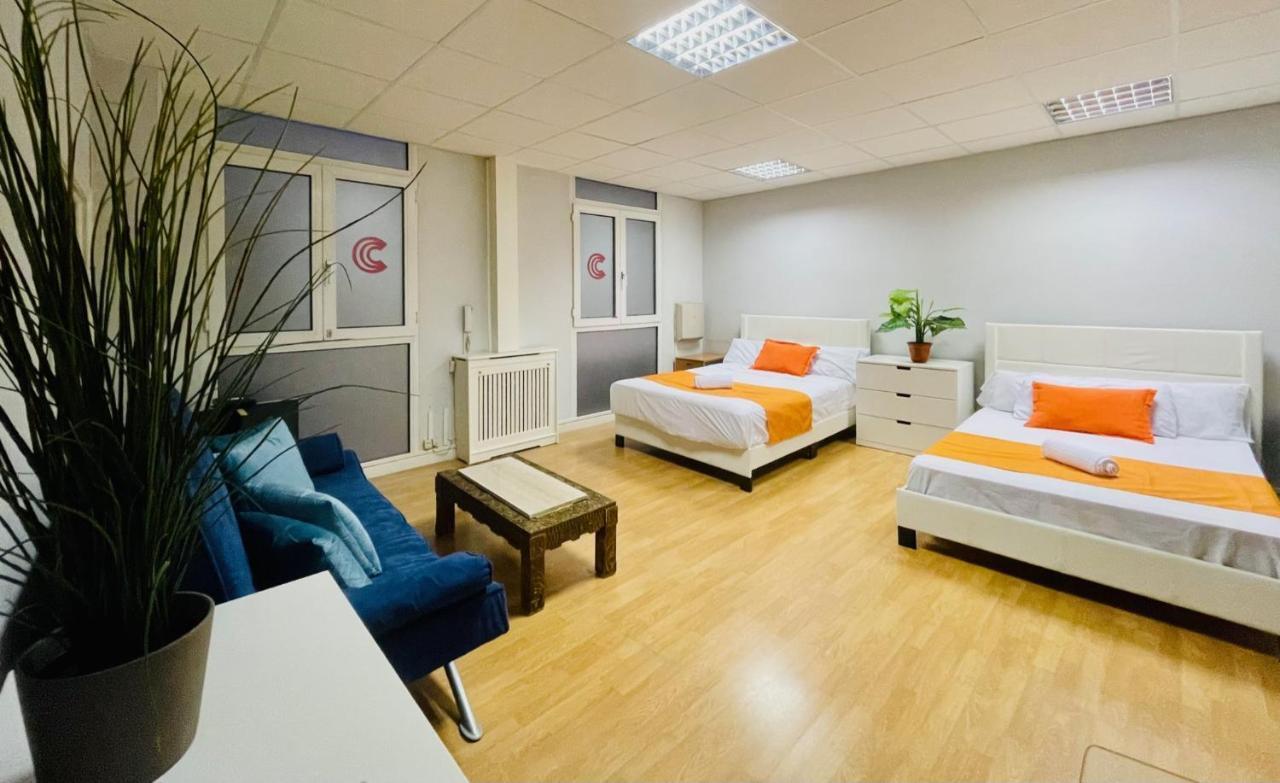 Punta Me Beautiful Apartments In Madrid Downtown Bagian luar foto