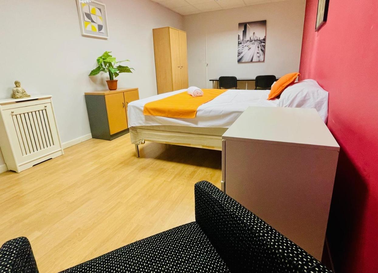 Punta Me Beautiful Apartments In Madrid Downtown Bagian luar foto
